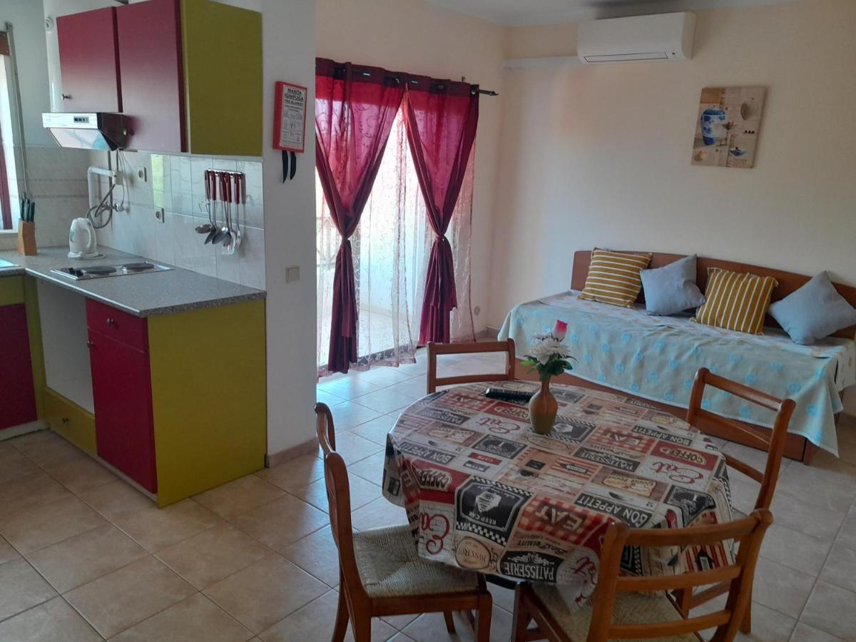 Residence 1000 Roses Moncarapacho Bagian luar foto